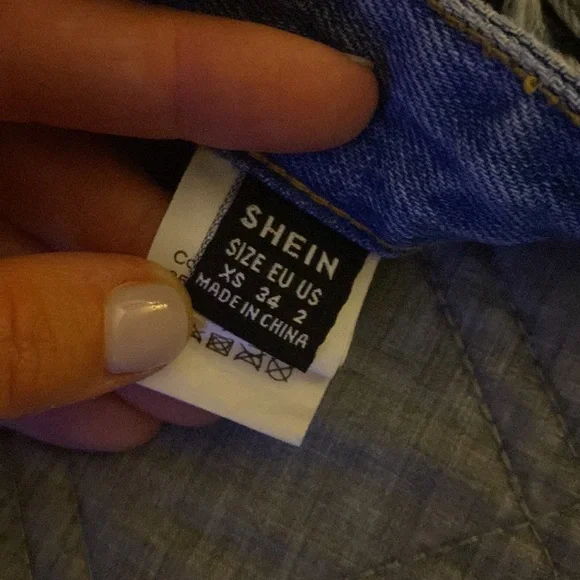 High waisted jean shorts - Picture 4 of 4